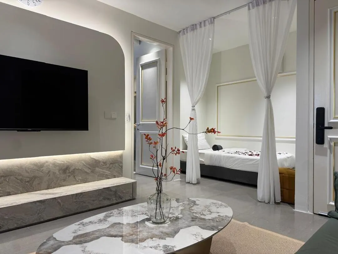 Private Jacuzzi With Outdoor Cinema 7Pax-Jonker Apartment Malacca