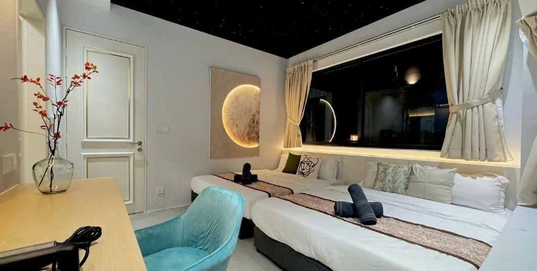 Private Jacuzzi With Outdoor Cinema 7Pax-Jonker Apartment Malacca Malaysia